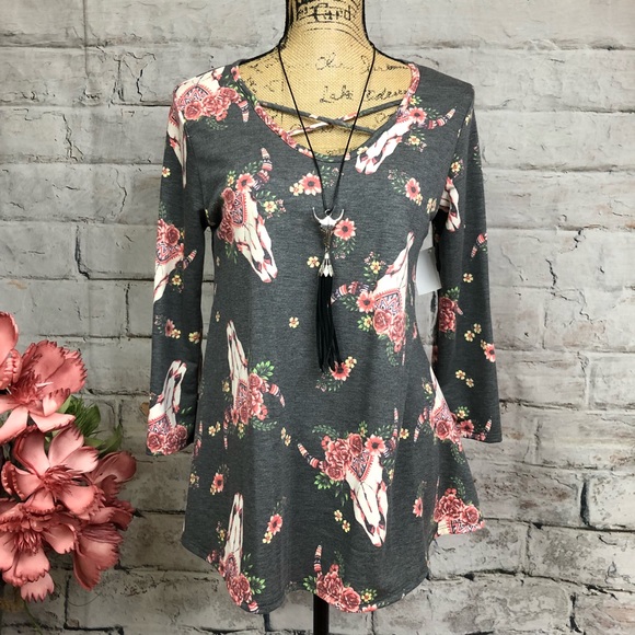 boutique Tops - Boutique Floral Bull Cross Front Trendy Tunic